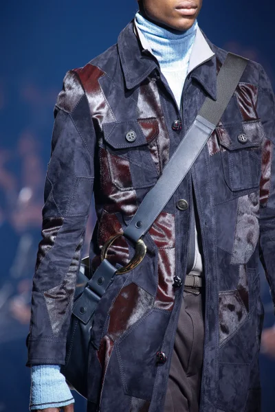 Look 63